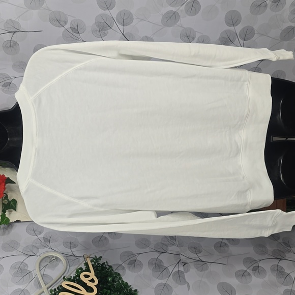 Old Navy "Beach Please" Sweatshirt - Picture 7 of 9